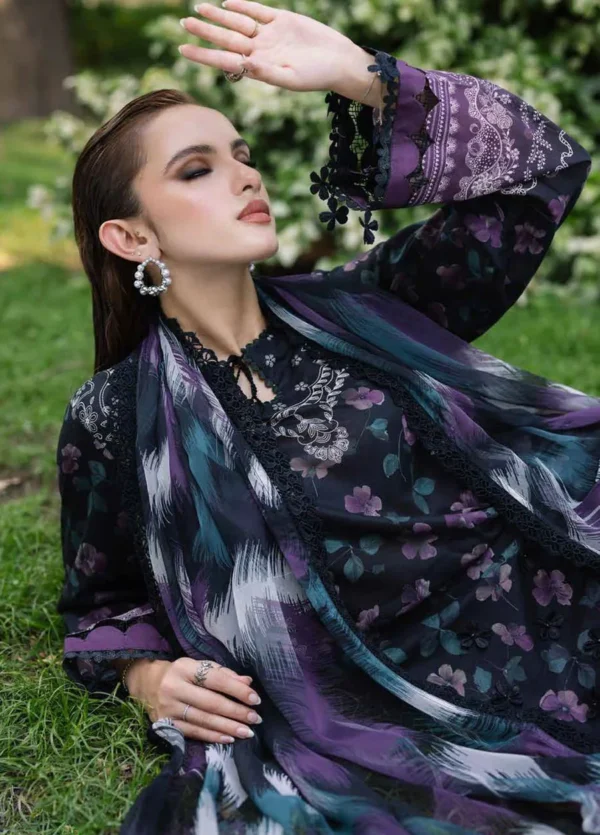 BQ-40 Digital Printed Khaddar Suit 3pc with Khaddar Digital Printed Dupatta & Embroidered Patches