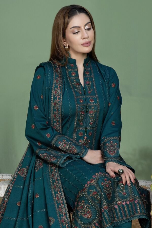 AJ-940 Unstitched Dhanak Stuff Full Embroidered Suit With Dhanak Embroiderd Shawl