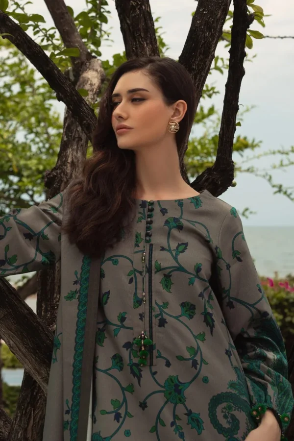 CH-76 Digital Printed Khaddar 3Pc Suit With Digital Printed Khaddar Dupatta